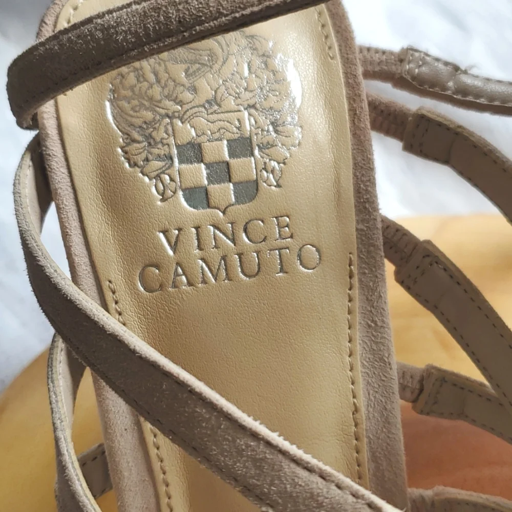 NWOT Vince Camuto suede sandals - Picture 2 of 10